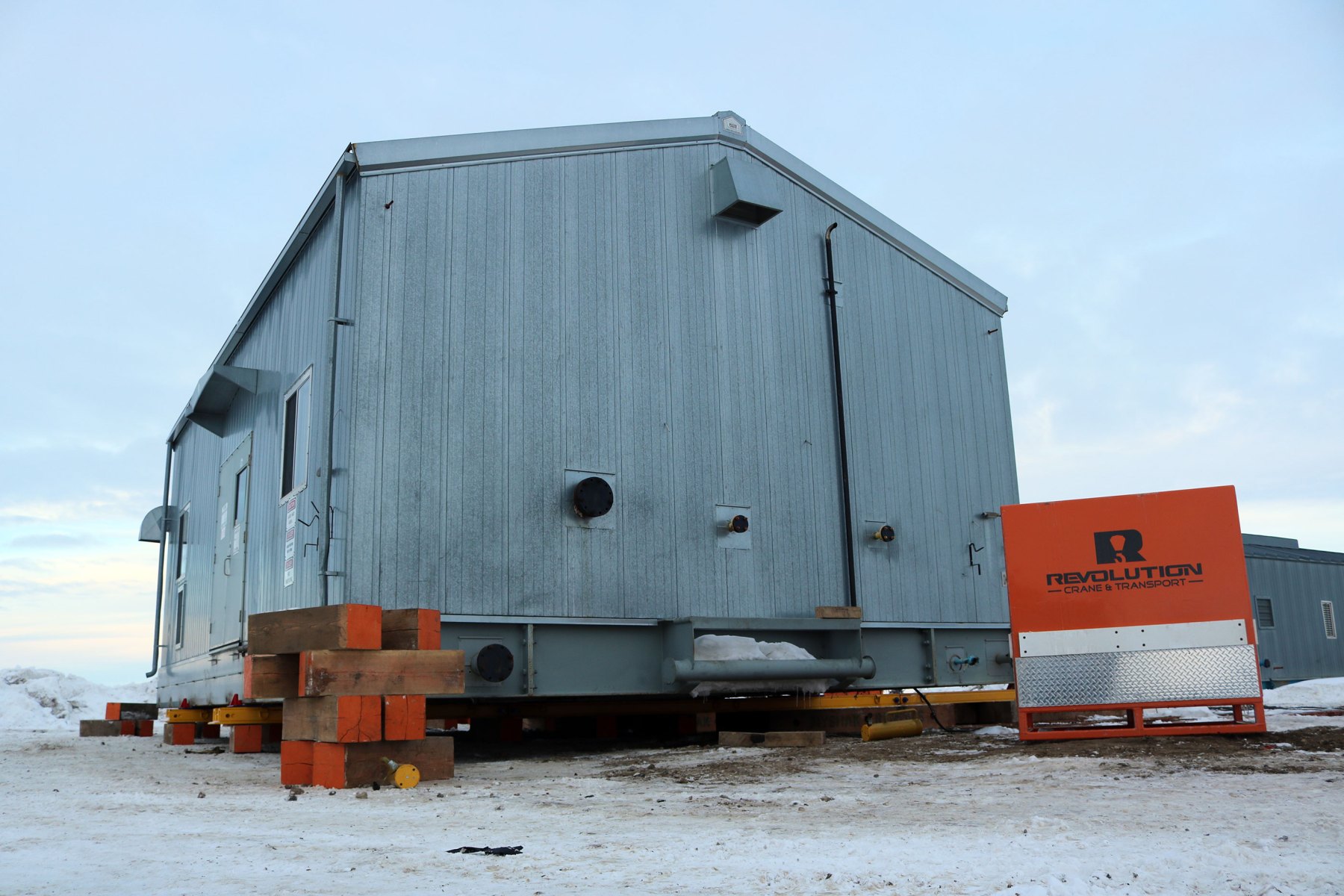 Jack & Roll / Specialized Rigging Revolution Crane & Transport