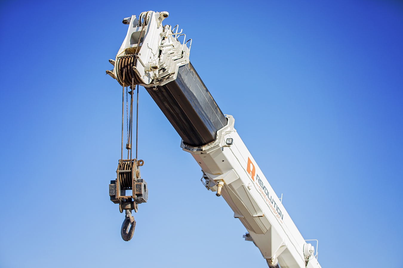 Projects Revolution Crane & Transport